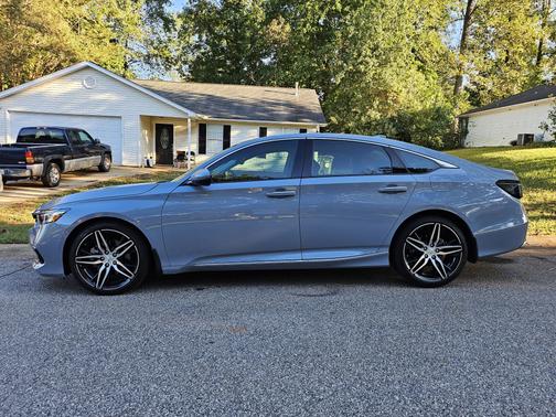 2022 Honda Accord Touring 2.0T