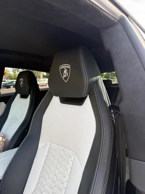 Black 2022 Lamborghini Urus Base