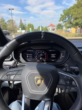 Black 2022 Lamborghini Urus Base