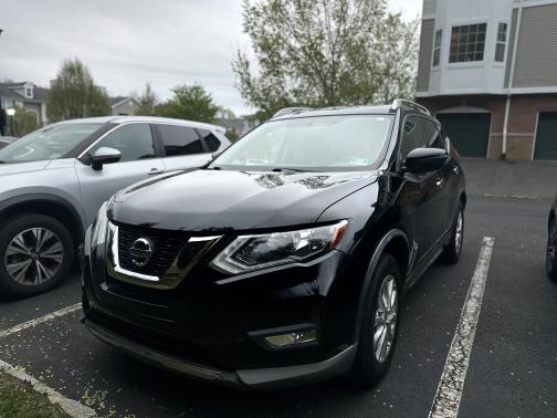 2017 Nissan Rogue SV