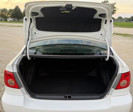 White 2007 Toyota Corolla S