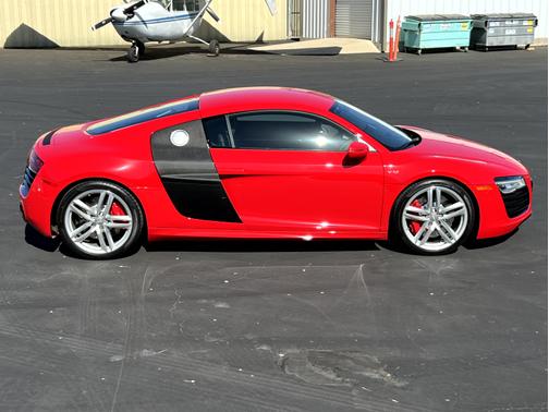 2015 Audi R8 5.2 plus