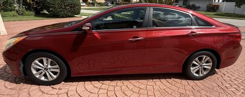 Red 2014 Hyundai SONATA GLS