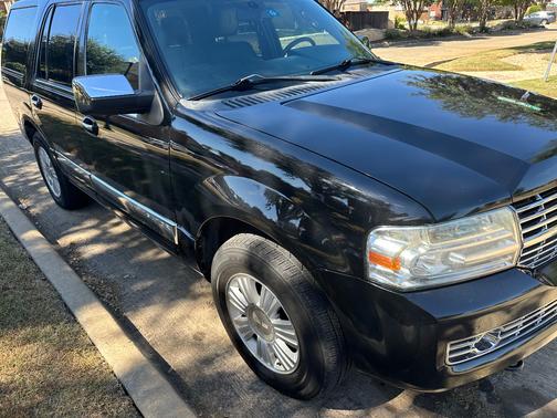 2014 Lincoln Navigator Base