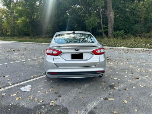 Silver 2016 Ford Fusion SE