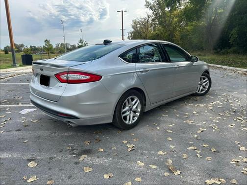Silver 2016 Ford Fusion SE