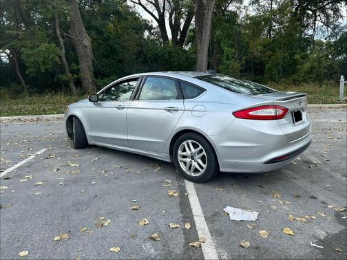 Silver 2016 Ford Fusion SE
