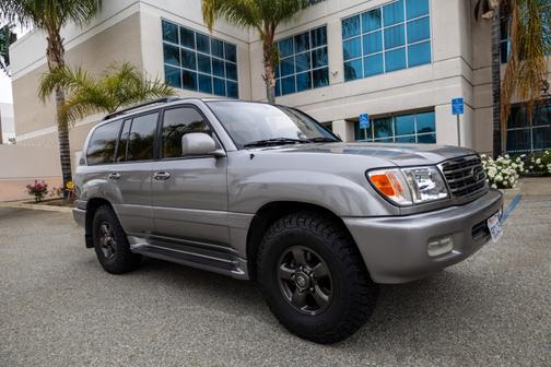 2001 Toyota Land Cruiser Base