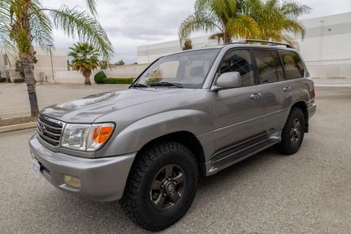 2001 Toyota Land Cruiser Base