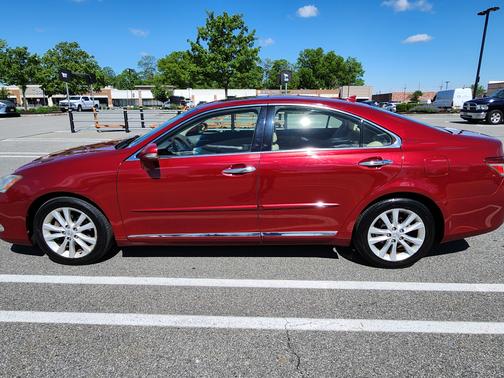 2011 Lexus ES 350 Base