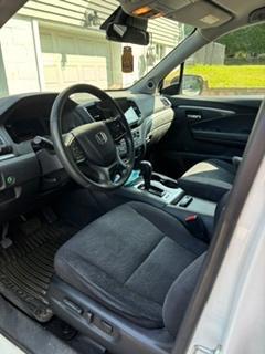 White 2019 Honda Pilot EX