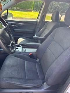 White 2019 Honda Pilot EX