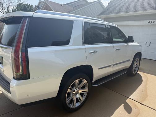 2018 Cadillac Escalade Luxury