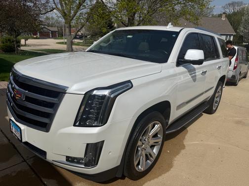 2018 Cadillac Escalade Luxury