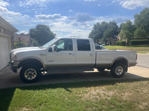 2006 Ford F-350 Lariat Crew Cab Super Duty