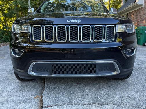 Black 2018 Jeep Grand Cherokee Limited
