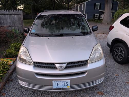 2005 Toyota Sienna LE