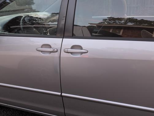 2005 Toyota Sienna LE