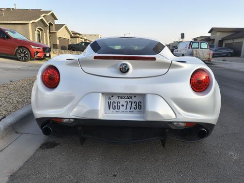 2017 Alfa Romeo 4C Base
