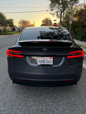 2022 Tesla Model X Plaid