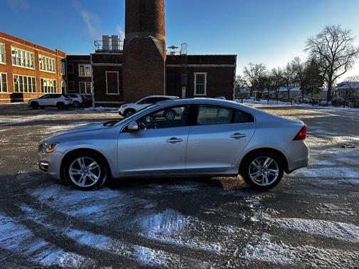 2015 Volvo S60 T5 Premier