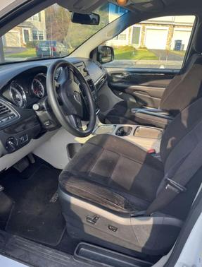 White 2014 Dodge Grand Caravan SXT