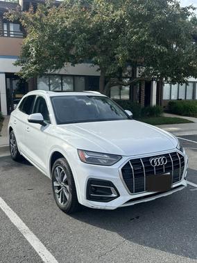 White 2021 Audi Q5 45 Premium