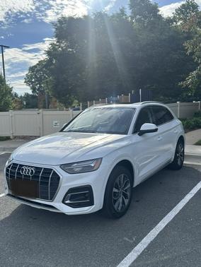 White 2021 Audi Q5 45 Premium