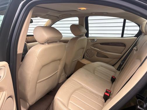 2005 Jaguar X-Type 3