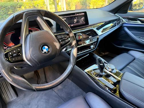 Blue 2020 BMW 540 i