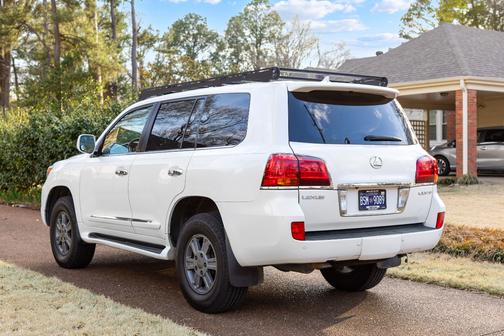 2010 Lexus LX 570 Base