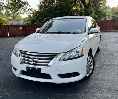 White 2015 Nissan Sentra SV