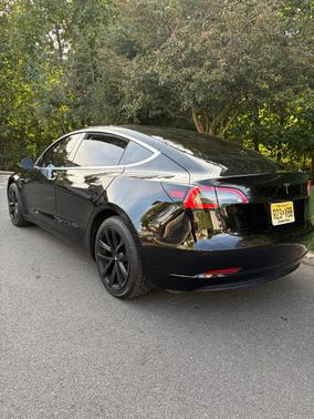 Black 2019 Tesla Model 3 Standard Range Plus