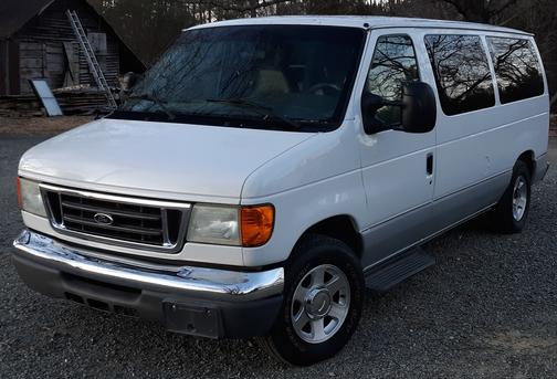 2006 Ford E150 XLT Wagon