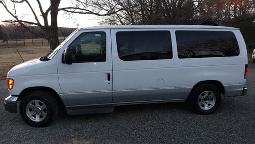 2006 Ford E150 XLT Wagon