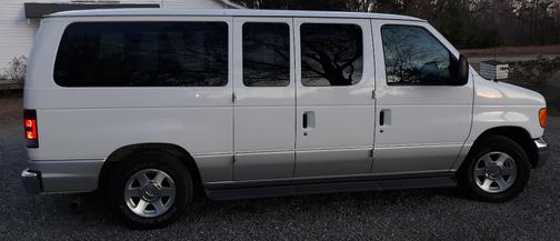 2006 Ford E150 XLT Wagon