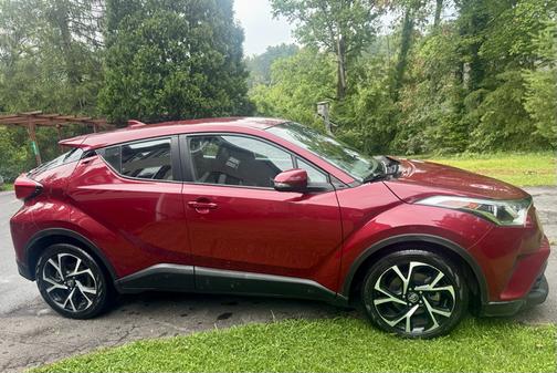 2018 Toyota C-HR XLE Premium