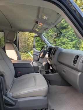 2017 Nissan NV Passenger NV3500 HD SL V8