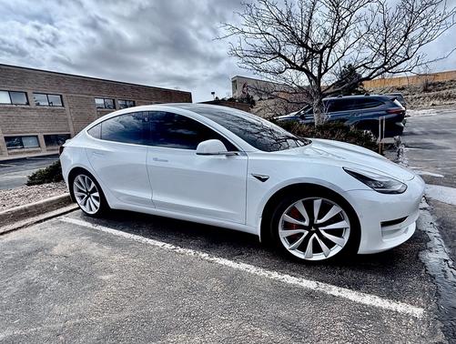 2019 Tesla Model 3 Performance