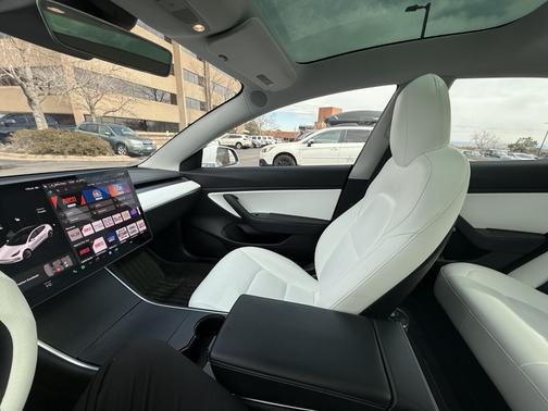 2019 Tesla Model 3 Performance