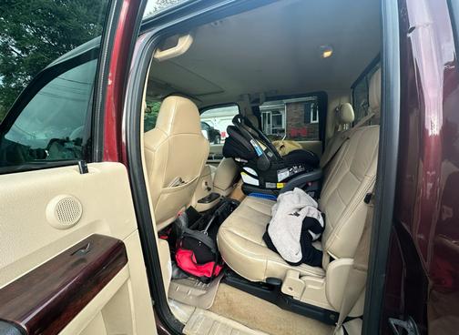 2010 Ford F-250 Lariat Super Duty Crew Cab