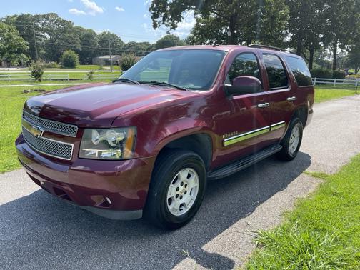 Red 2007 Chevrolet Tahoe LT