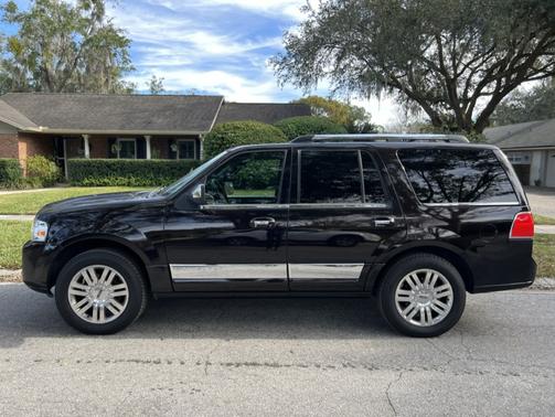 2013 Lincoln Navigator Base
