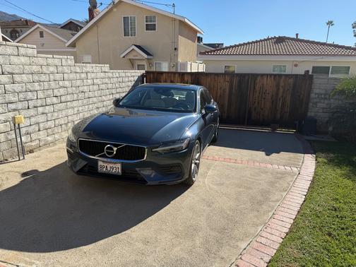 2019 Volvo S60 T5 Momentum