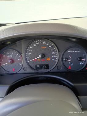 White 2004 Chevrolet Malibu Base