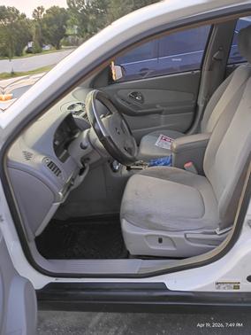 2004 Chevrolet Malibu Base