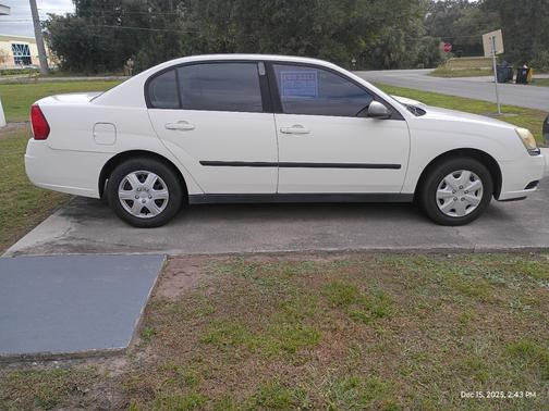 2004 Chevrolet Malibu Base