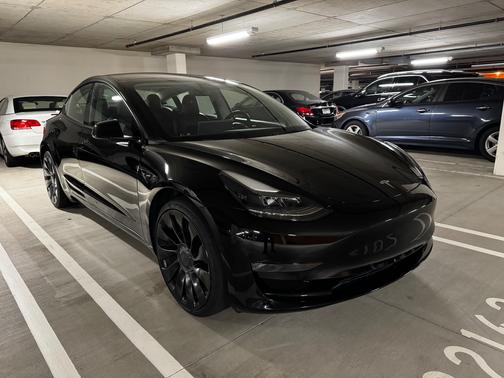 2022 Tesla Model 3 Long Range