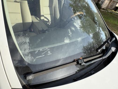 White 2011 Mercedes-Benz E-Class E 350