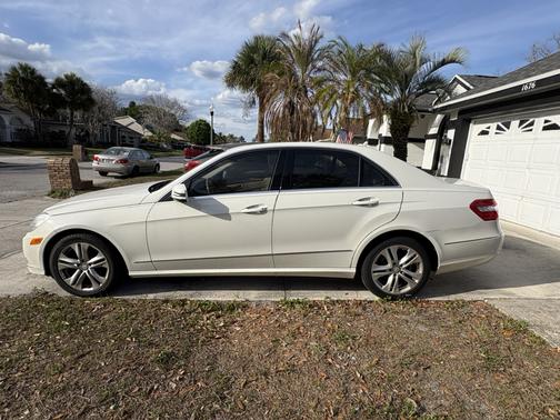 White 2011 Mercedes-Benz E-Class E 350